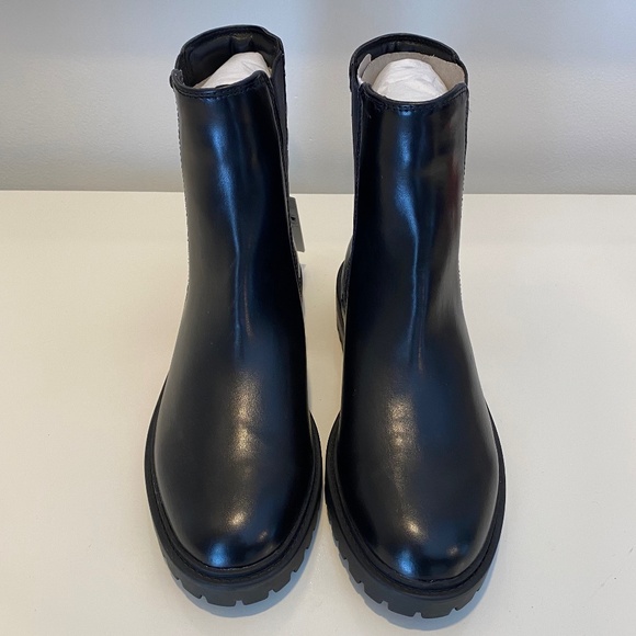*NWT* Chelsea Boots - Black - Sz 6 - Picture 2 of 13